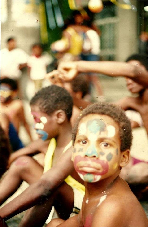 Meninos em situação de rua em atividades de Circo social década de
1990. Se Essa Rua Fosse Minha. Rio de Janeiro